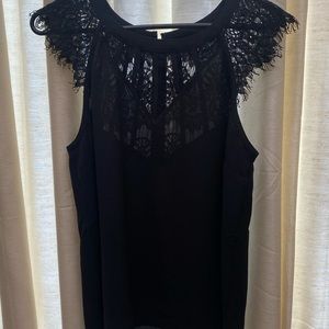 Lace detail sleeveless blouse